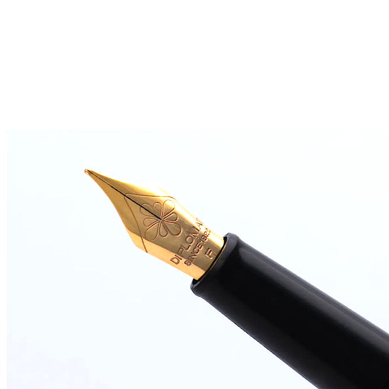 DIPLOMAT TRAVELLER Laquered Black Gold GT