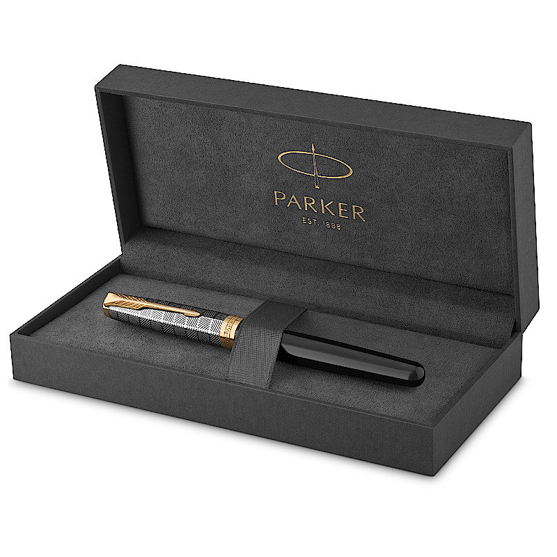 Parker Sonnet Premium Metal & Black Lacquer GT 18K Nib